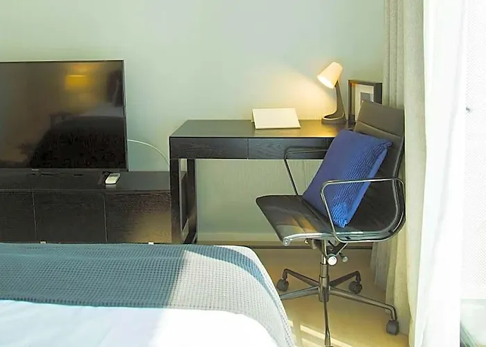 Bangkok&pool&bts Nana&mrt Sukhumvit&max4ppl#7f37 3*